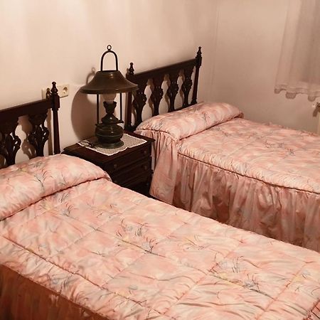 Apartamento Rural La Muralla De Pedraza Chavida エクステリア 写真