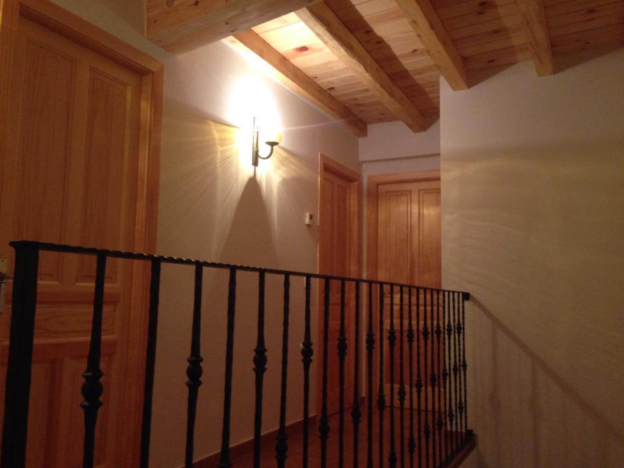Apartamento Rural La Muralla De Pedraza Chavida エクステリア 写真