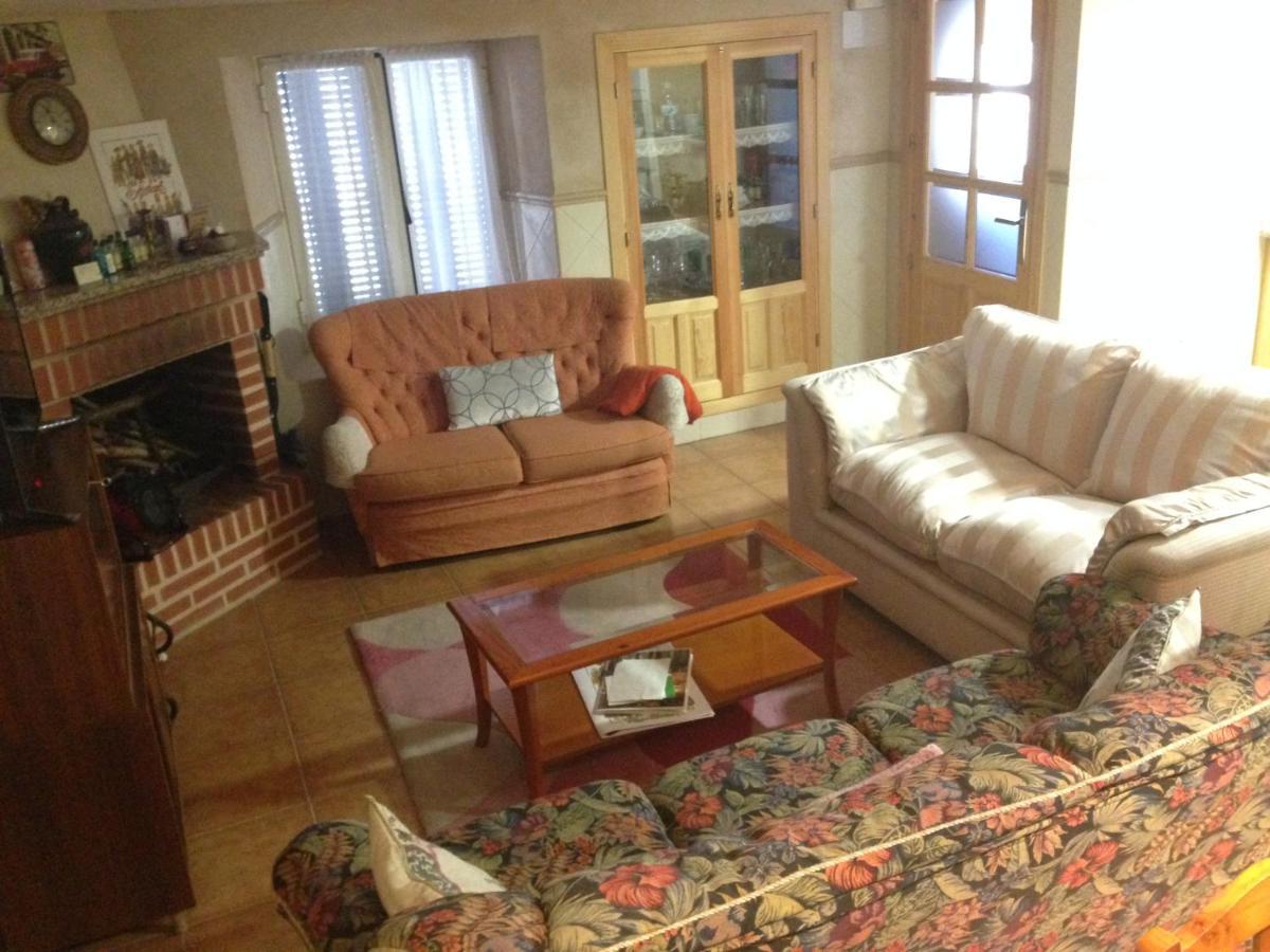 Apartamento Rural La Muralla De Pedraza Chavida エクステリア 写真
