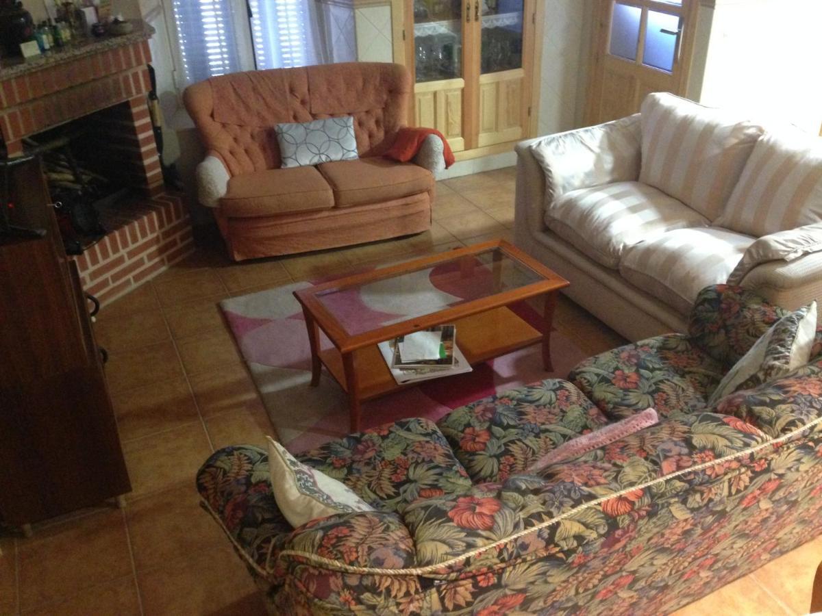 Apartamento Rural La Muralla De Pedraza Chavida エクステリア 写真