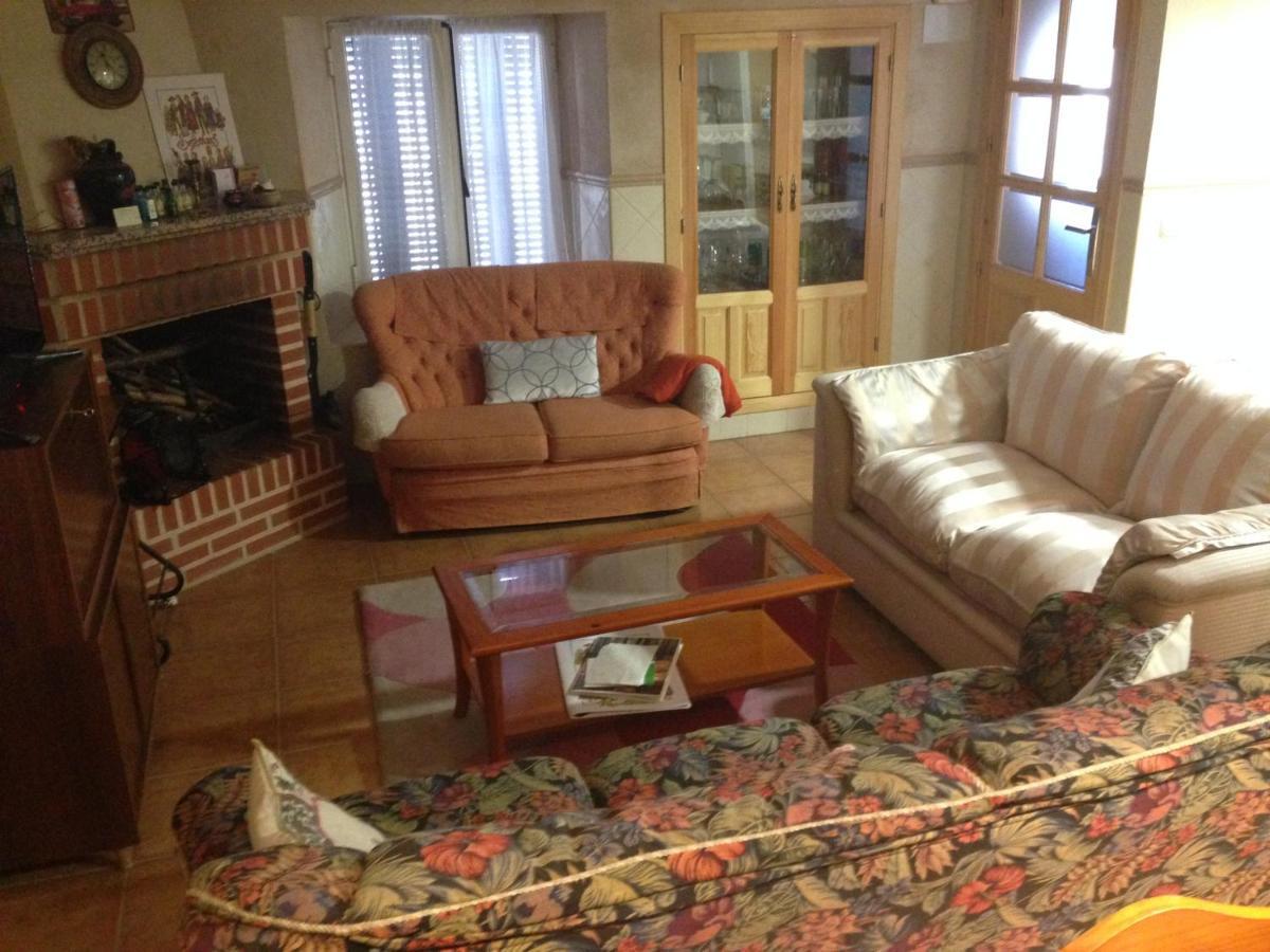 Apartamento Rural La Muralla De Pedraza Chavida エクステリア 写真